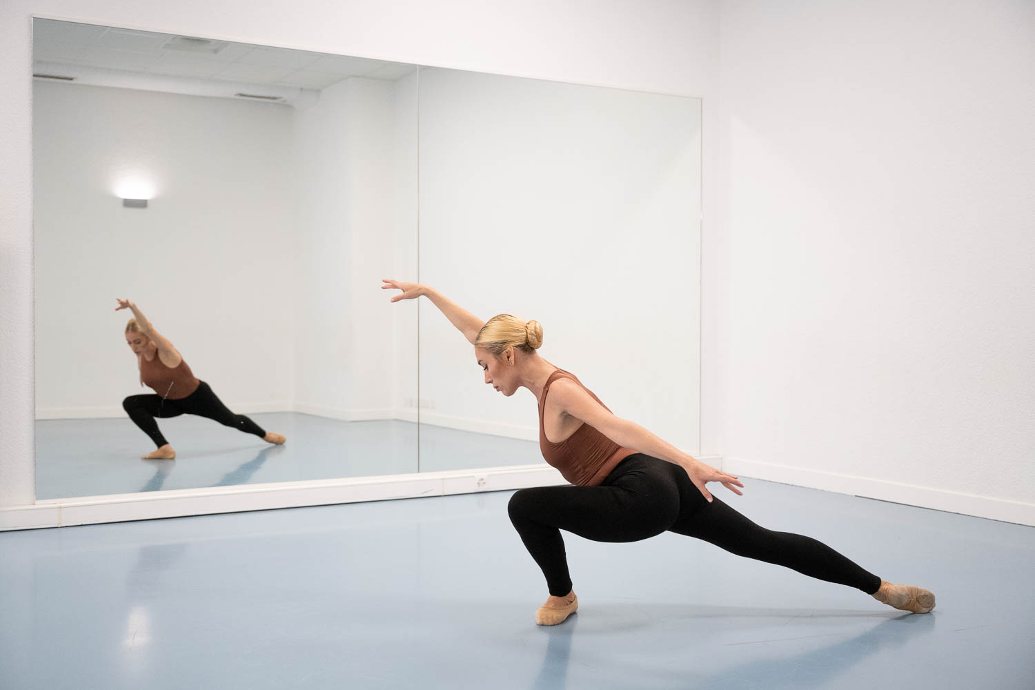 Ballet Academy Vladimir Ippolitov - Pre-Professional Dancers