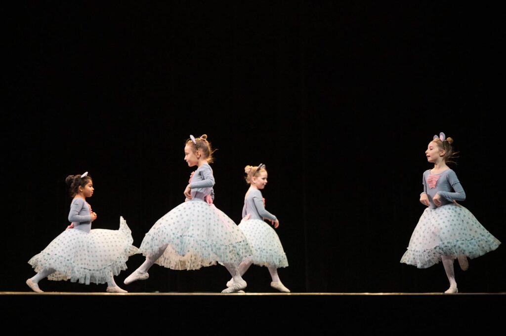 Балетная академия Владимира Ипполитова Две золотые медали в Сент-Шамоне на Rencontres Chorégraphiques 2026. «Танец мышей». 