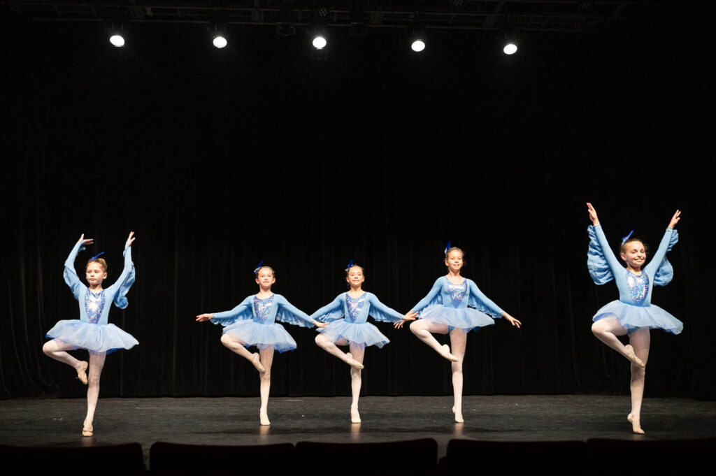 Académie de ballet Vladimir Ippolitov Concours Arcadanse 2026. Dance des Oiseaux remporte l’argent à Annecy