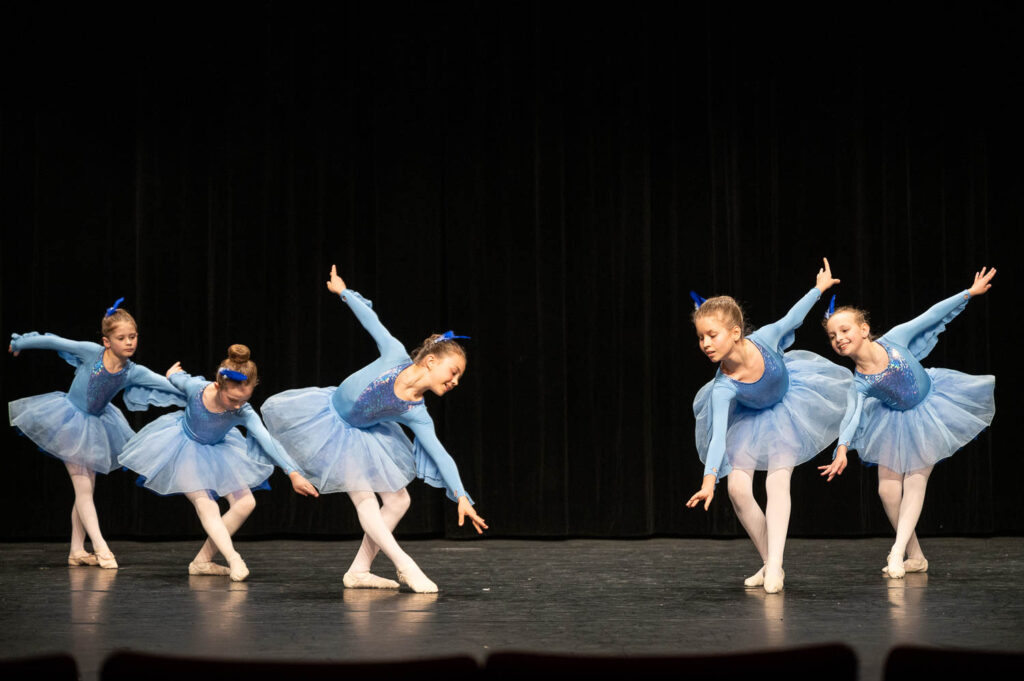 Académie de ballet Vladimir Ippolitov Concours Arcadanse 2026. Dance des Oiseaux remporte l’argent à Annecy