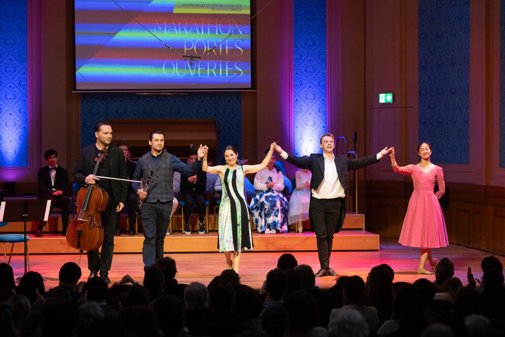 Académie de ballet Vladimir Ippolitov Élèves de l’académie se produisant au Conservatoire de Genève dans « Chostakovich, On danse ! »